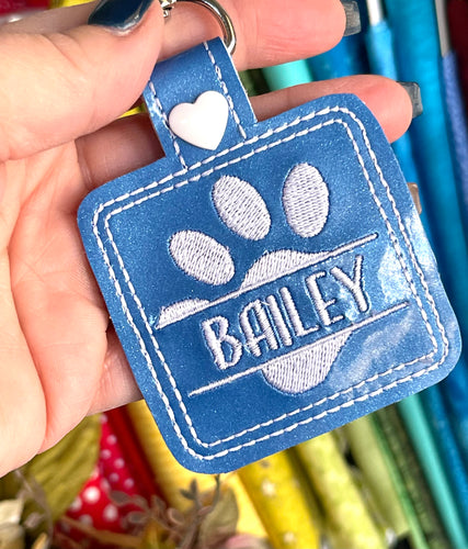 Split Pet Paw Print Personalized Bag Tag for 4x4 hoops