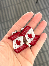 Canada Wavy Flag FSL Earrings - In the Hoop Freestanding Lace Earrings