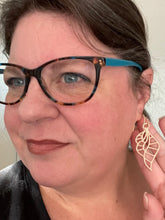 Shell FSL Earrings - In the Hoop Freestanding Lace Earrings