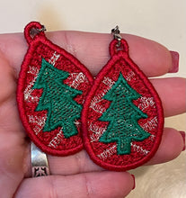 Christmas Tree Teardrop FSL Earrings - In the Hoop Freestanding Lace Earrings