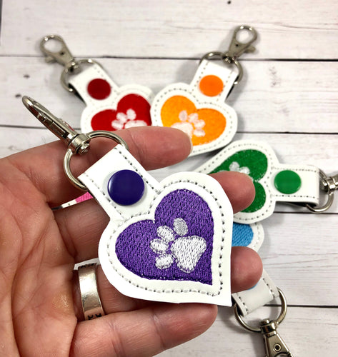 Paw Print Heart SINGLE tag snap tab for 4x4 hoops