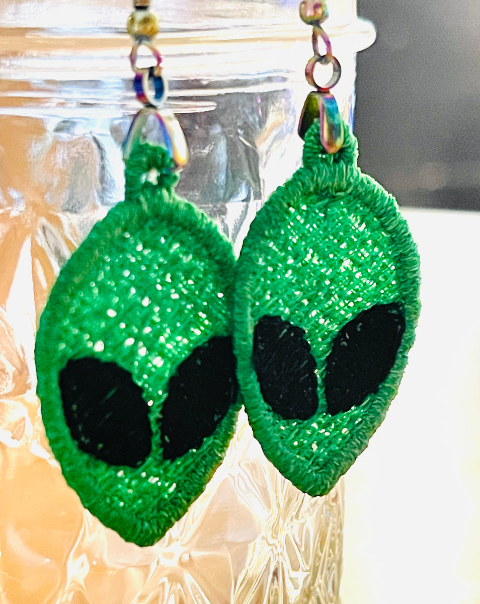 Alien FSL Earrings - In the Hoop Freestanding Lace Earrings – Designs ...