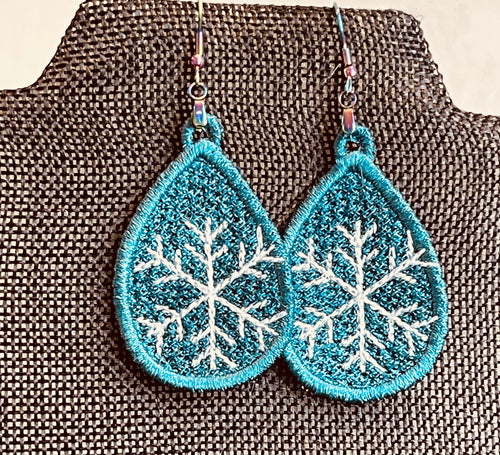 Boucles d’oreilles Snowflake Teardrop FSL - Boucles d’oreilles en dentelle autoportantes In the Hoop