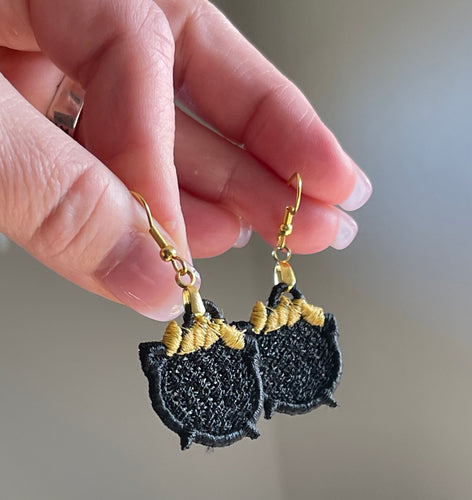 Pot O Gold FSL Earrings - In the Hoop Freestanding Lace Earrings