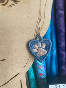 Paw Print Heart FSL Earrings - In the Hoop Freestanding Lace Earrings