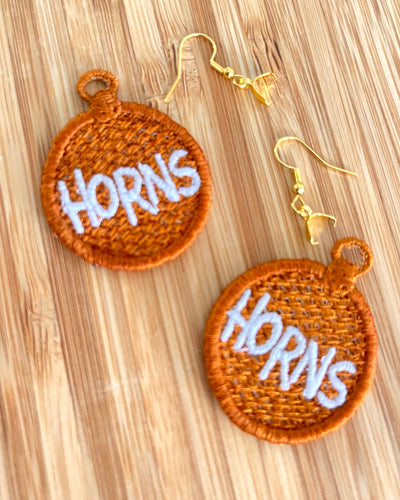 Boucles d’oreilles Horns FSL - Boucles d’oreilles en dentelle autoportantes In the Hoop