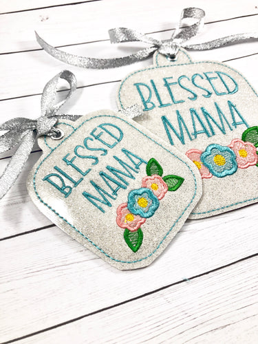 Blessed Mama Tag 5x7 et 4x4 In The Hoop (ITH) Motif de broderie